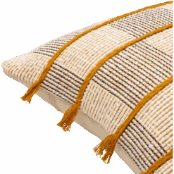 Sadaf Woven Pillow -Home Touch Sale Store drr001 detail corner PhotoRoom c8d8294d ff9e 43bb 916d fce0466a18f5