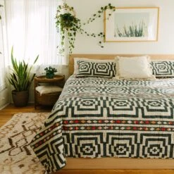 Hypnotic Quilt Set By Jungalow®